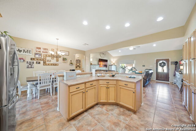 Image 12 of 32 For 313 Yorktown