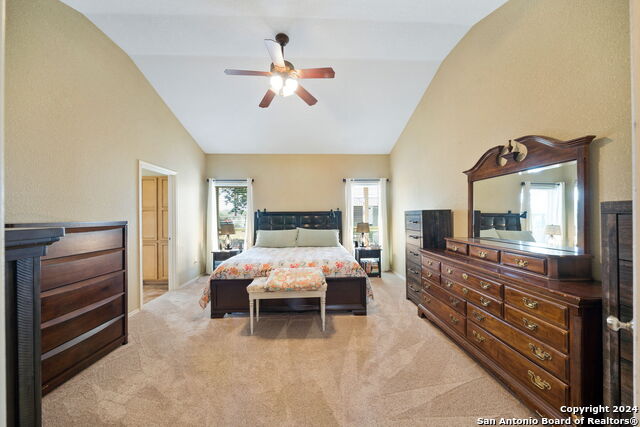 Image 17 of 32 For 313 Yorktown