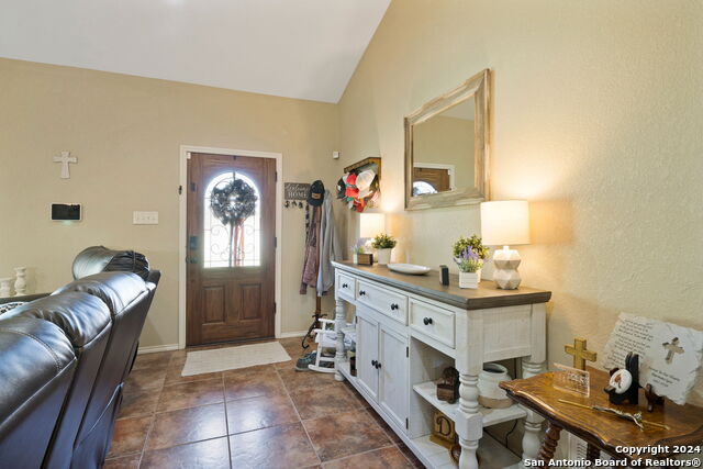 Image 6 of 32 For 313 Yorktown