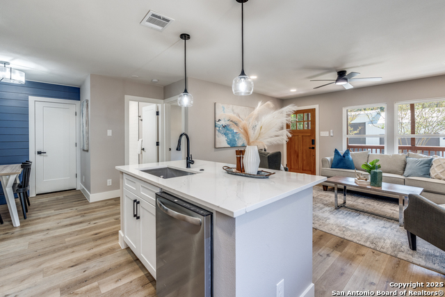 Listing photo id 8 for 257 Dittlinger