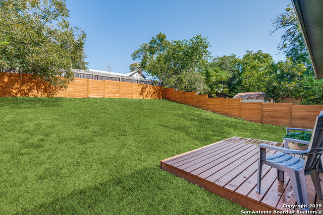 Listing photo id 24 for 257 Dittlinger