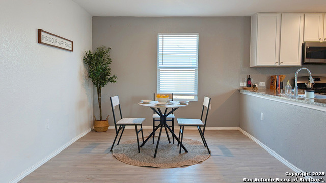 Image 6 of 16 For 7350 London