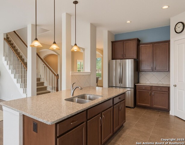 Image 4 of 7 For 12322 Magnolia Spg