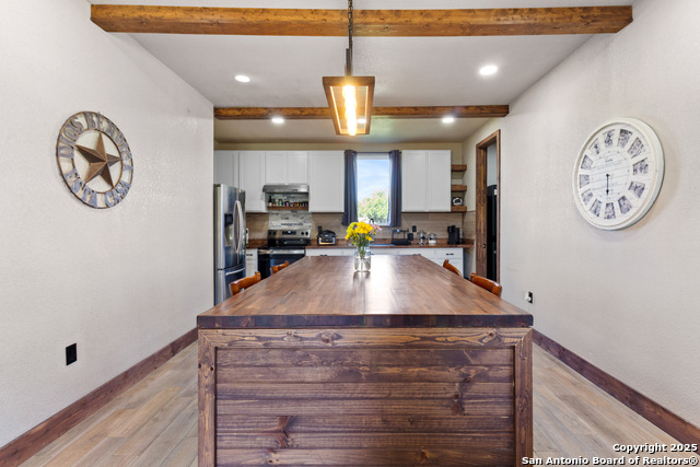 Listing photo id 11 for 111 Loma Park Rd
