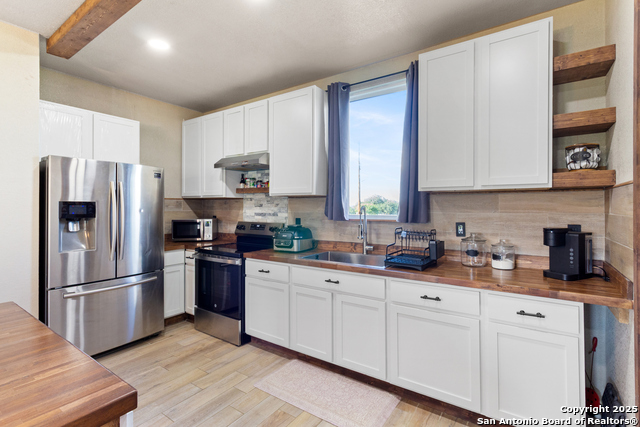 Listing photo id 12 for 111 Loma Park Rd