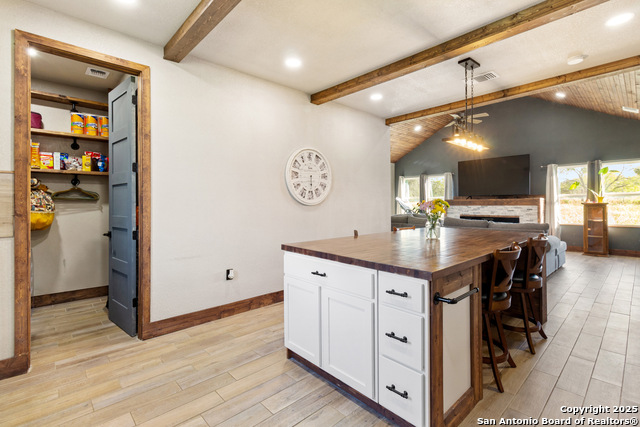 Listing photo id 13 for 111 Loma Park Rd