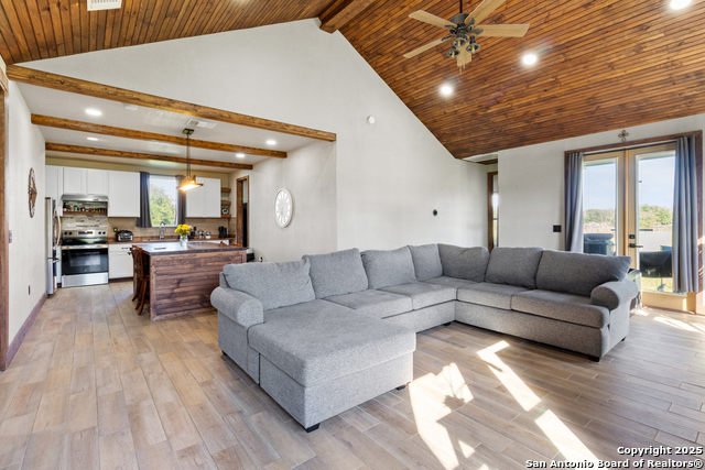 Listing photo id 15 for 111 Loma Park Rd