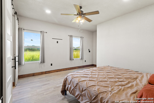 Listing photo id 19 for 111 Loma Park Rd