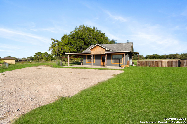 Listing photo id 26 for 111 Loma Park Rd