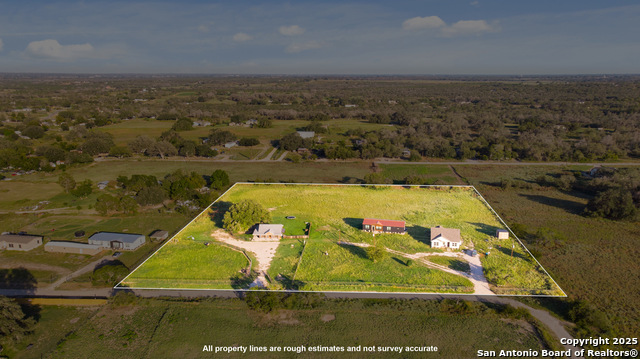 Listing photo id 1 for 111 Loma Park Rd