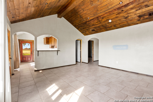 Listing photo id 29 for 111 Loma Park Rd