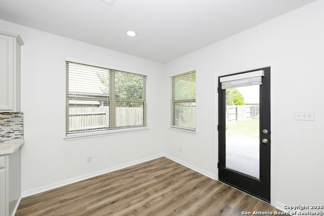 Image 18 of 42 For 13135 Waterlily Way