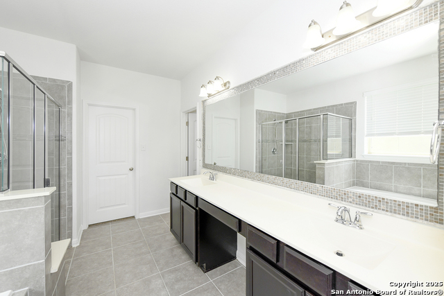 Image 21 of 42 For 13135 Waterlily Way