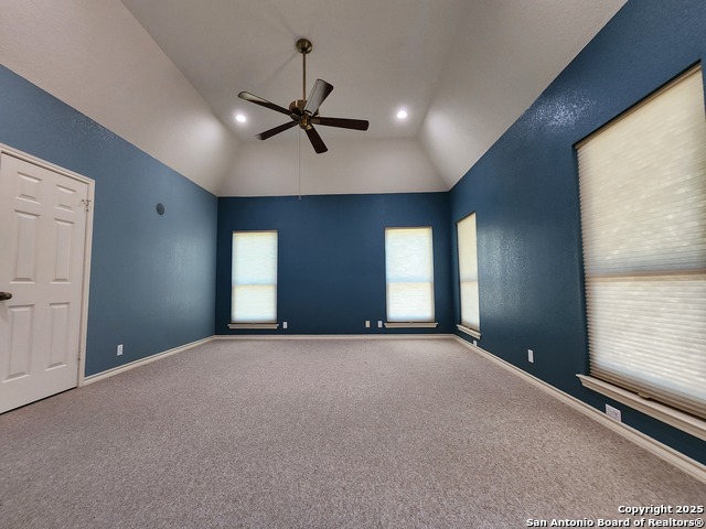 Image 19 of 52 For 164 Grey Bluff