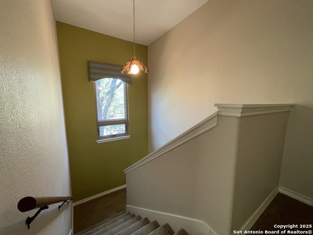 Image 35 of 52 For 164 Grey Bluff