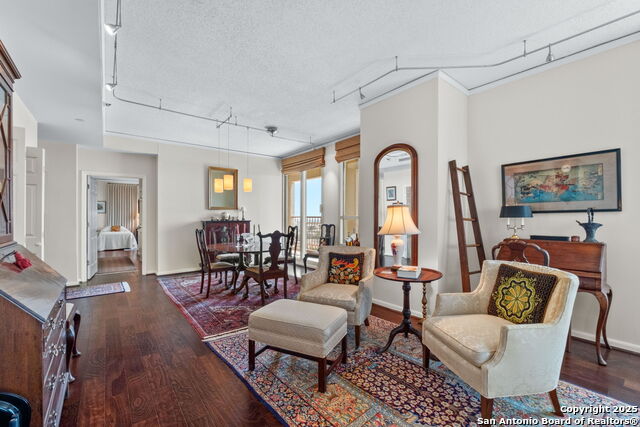 Image 2 of 45 For 1 Towers Park Ln  1211