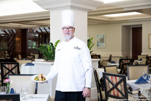 Image 27 of 45 For 1 Towers Park Ln  1211