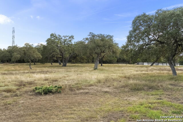 Image 53 of 56 For 22050 Hanging Oak