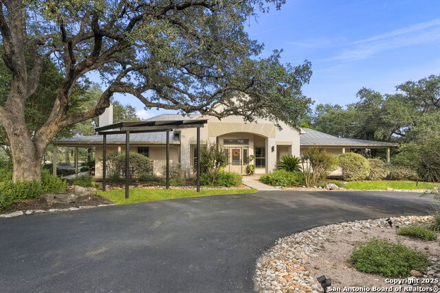 Image 7 of 56 For 22050 Hanging Oak
