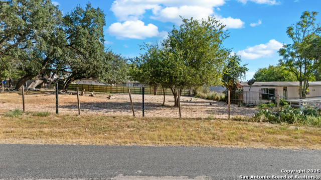 Image 3 of 11 For 335 Viewpoint Drive