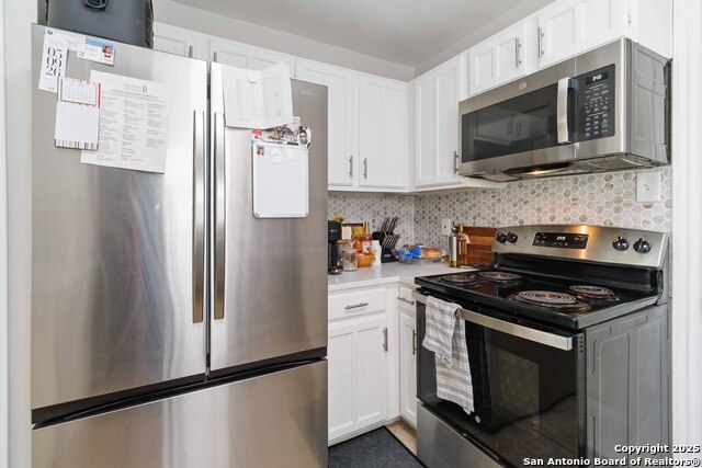 Listing photo id 10 for 7233 Breeze  