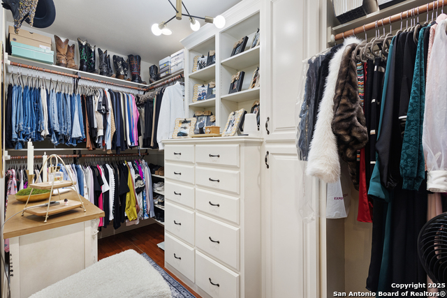 Image 7 of 20 For 307 Frey Street