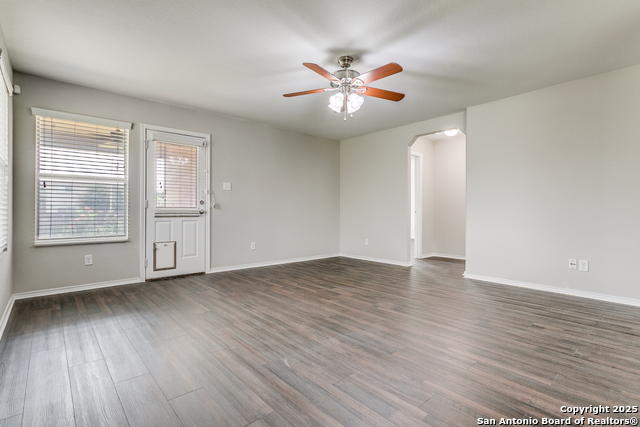 Image 13 of 25 For 316 Lonestar Gait