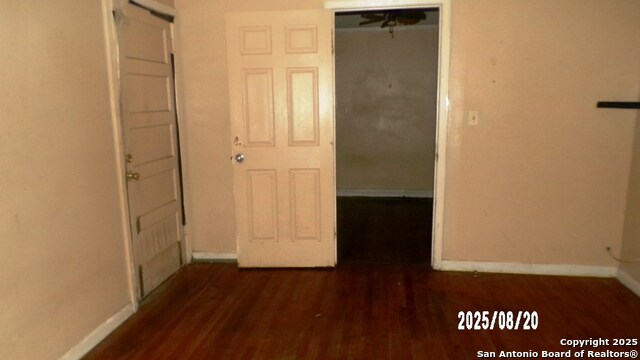 Image 10 of 13 For 1306 Tyler St N