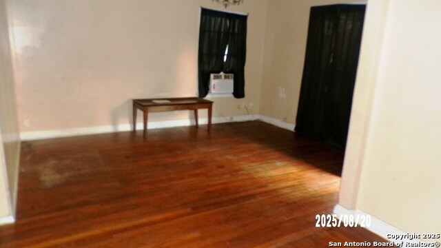 Image 4 of 13 For 1306 Tyler St N