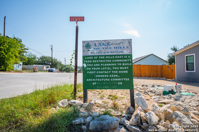 Listing photo id 18 for 1121 Sleepy Hollow