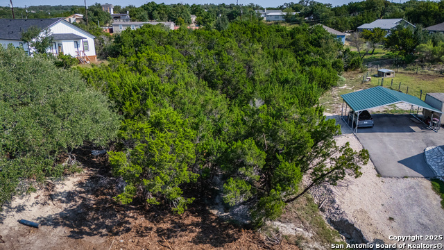 Listing photo id 6 for 1121 Sleepy Hollow