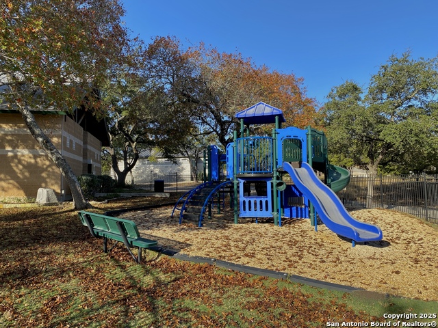 Listing photo id 14 for 144 Jackson  