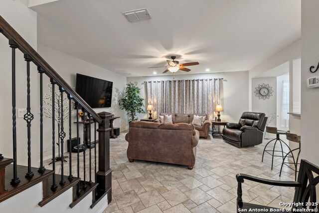 Image 13 of 56 For 7215 Avery  