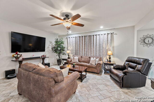Image 15 of 56 For 7215 Avery  