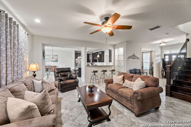 Image 17 of 56 For 7215 Avery  