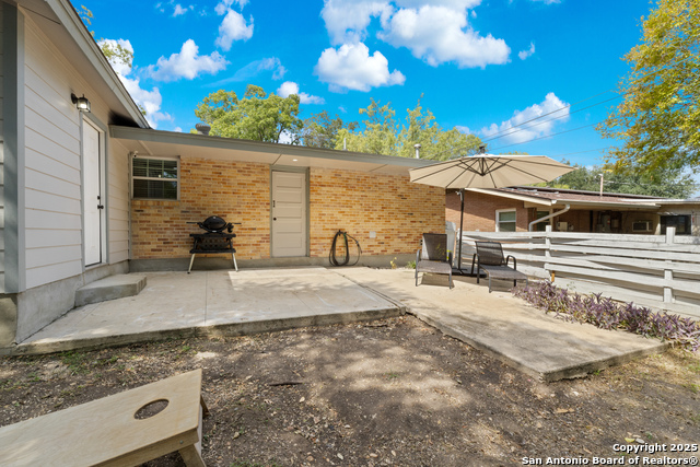 Image 20 of 22 For 8002 Briargate