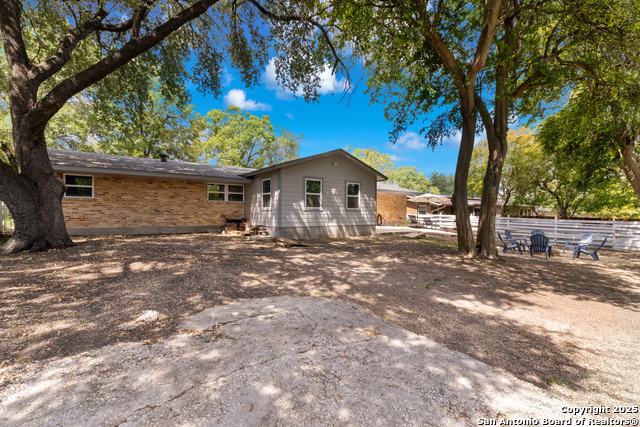 Image 21 of 22 For 8002 Briargate