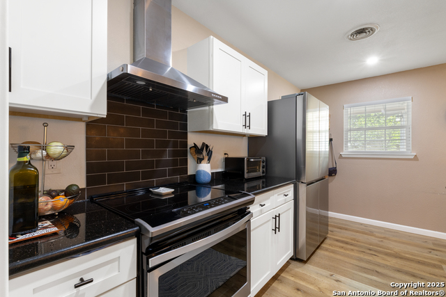 Image 8 of 22 For 8002 Briargate