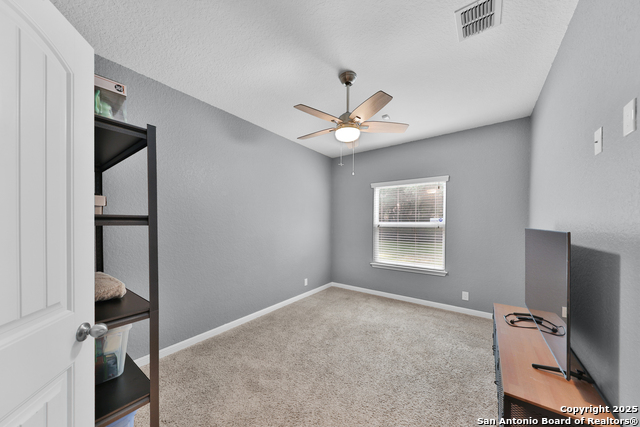 Listing photo id 21 for 10607 Carmona