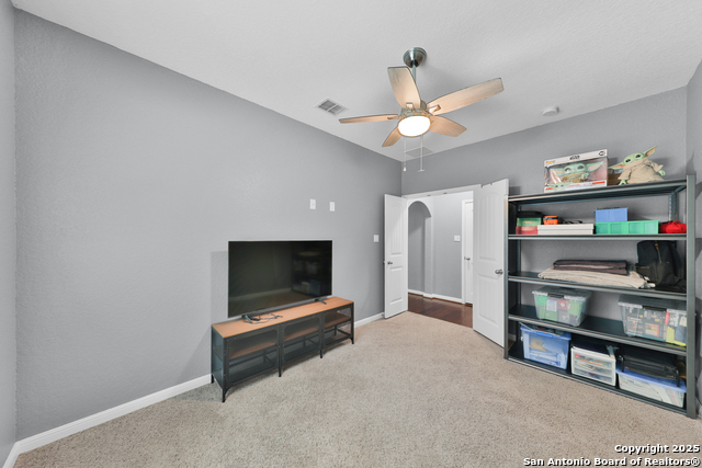 Listing photo id 22 for 10607 Carmona
