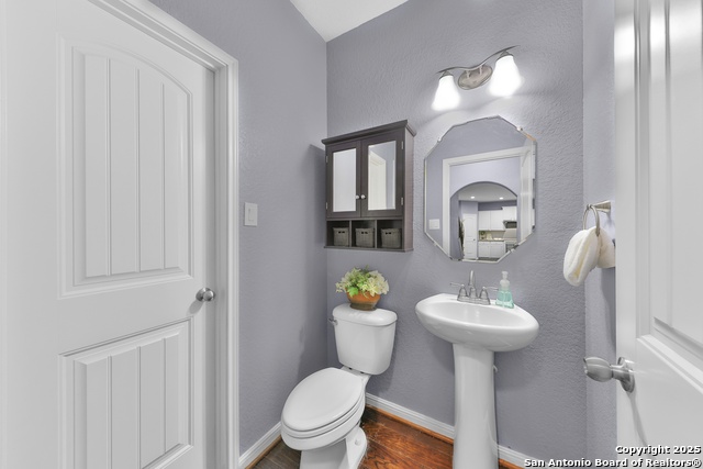 Listing photo id 23 for 10607 Carmona