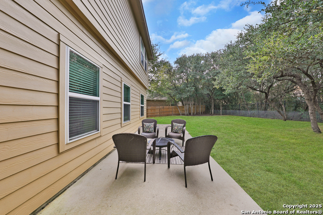 Listing photo id 40 for 10607 Carmona