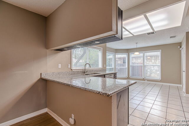 Image 10 of 41 For 6042 Merrimac