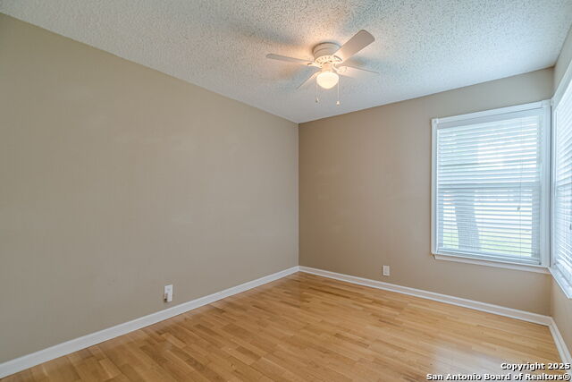 Image 14 of 41 For 6042 Merrimac