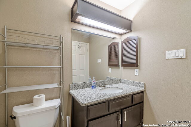 Image 16 of 41 For 6042 Merrimac