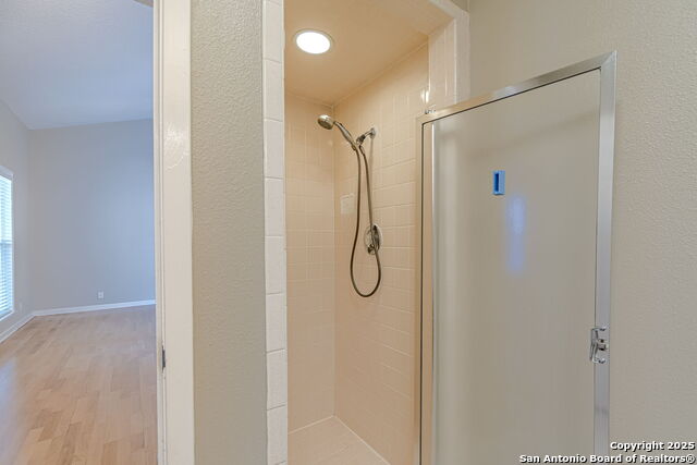 Image 17 of 41 For 6042 Merrimac