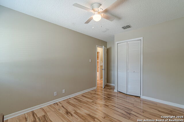 Image 21 of 41 For 6042 Merrimac