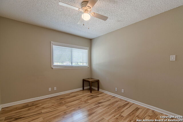 Image 22 of 41 For 6042 Merrimac
