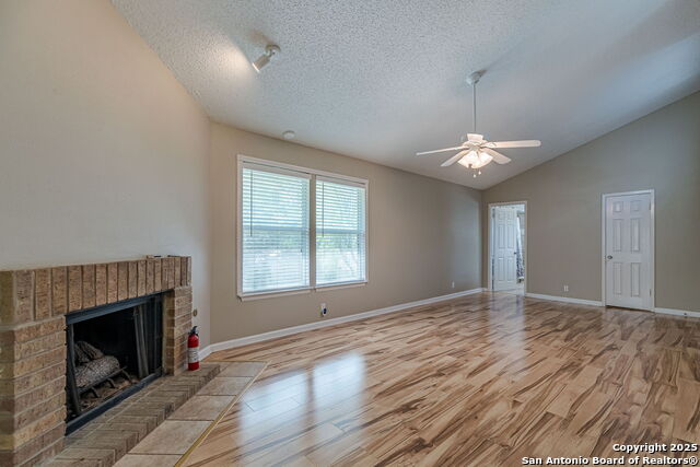 Image 23 of 41 For 6042 Merrimac