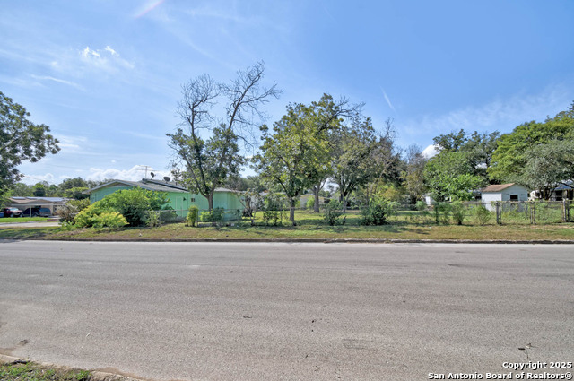 Image 2 of 28 For 2603 Kaiser Dr